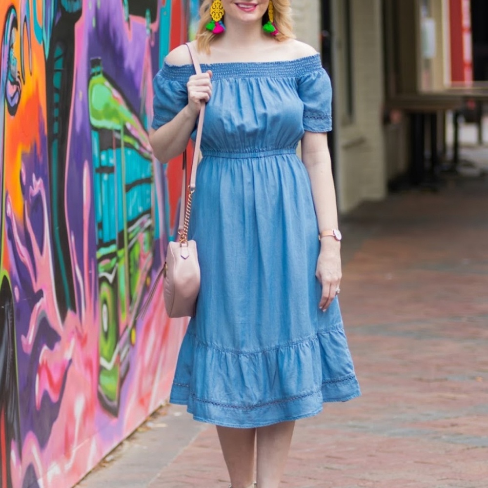 Old Navy Chambray Off The Shoulder Dress - Picture 3 of 8